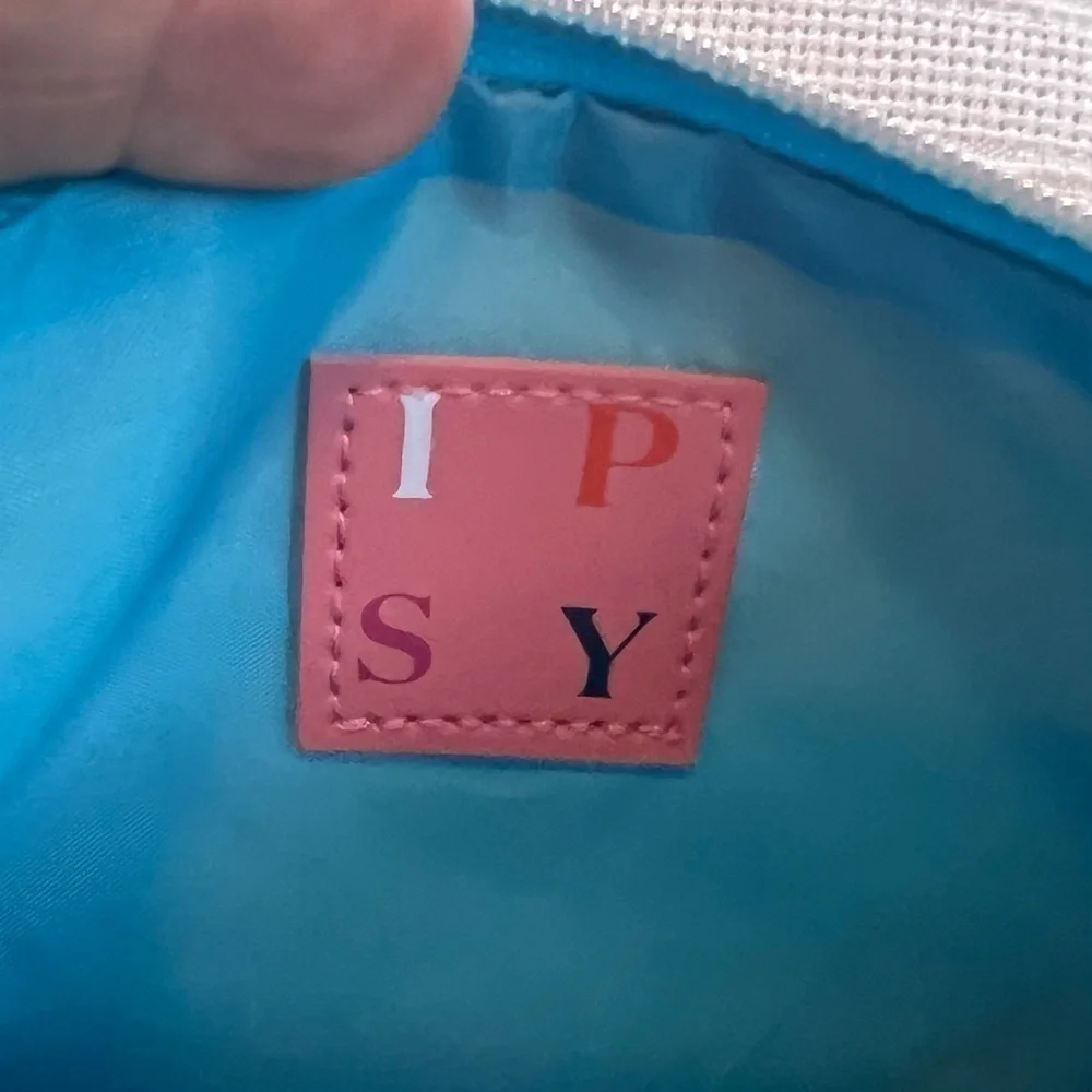 ipsy Glam Bag STAY GOLDEN Gold EUC Like New💄3/$12💄5/$15‎